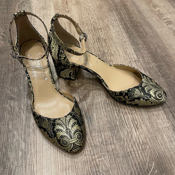 Women’s RSVP by Talbots heels shoes black gold tapestry size 7 - Picture 3 of 8
